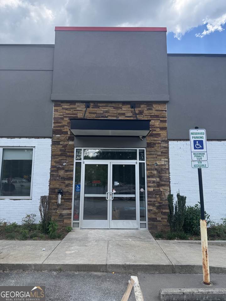 5335 Lawrenceville Highway - Photo 1