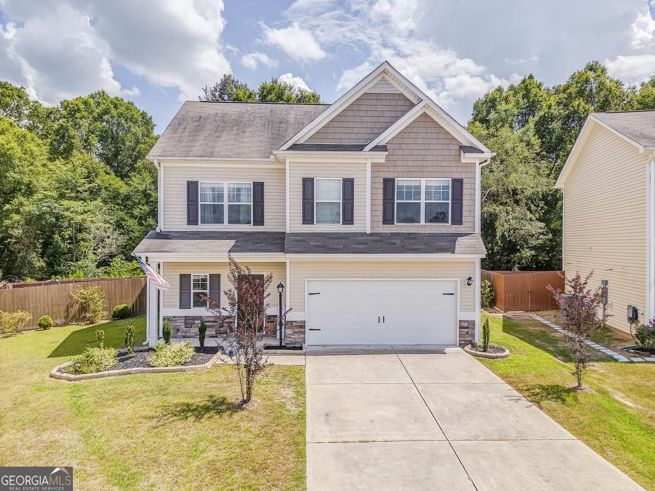 308 Heritage Drive - Photo 1