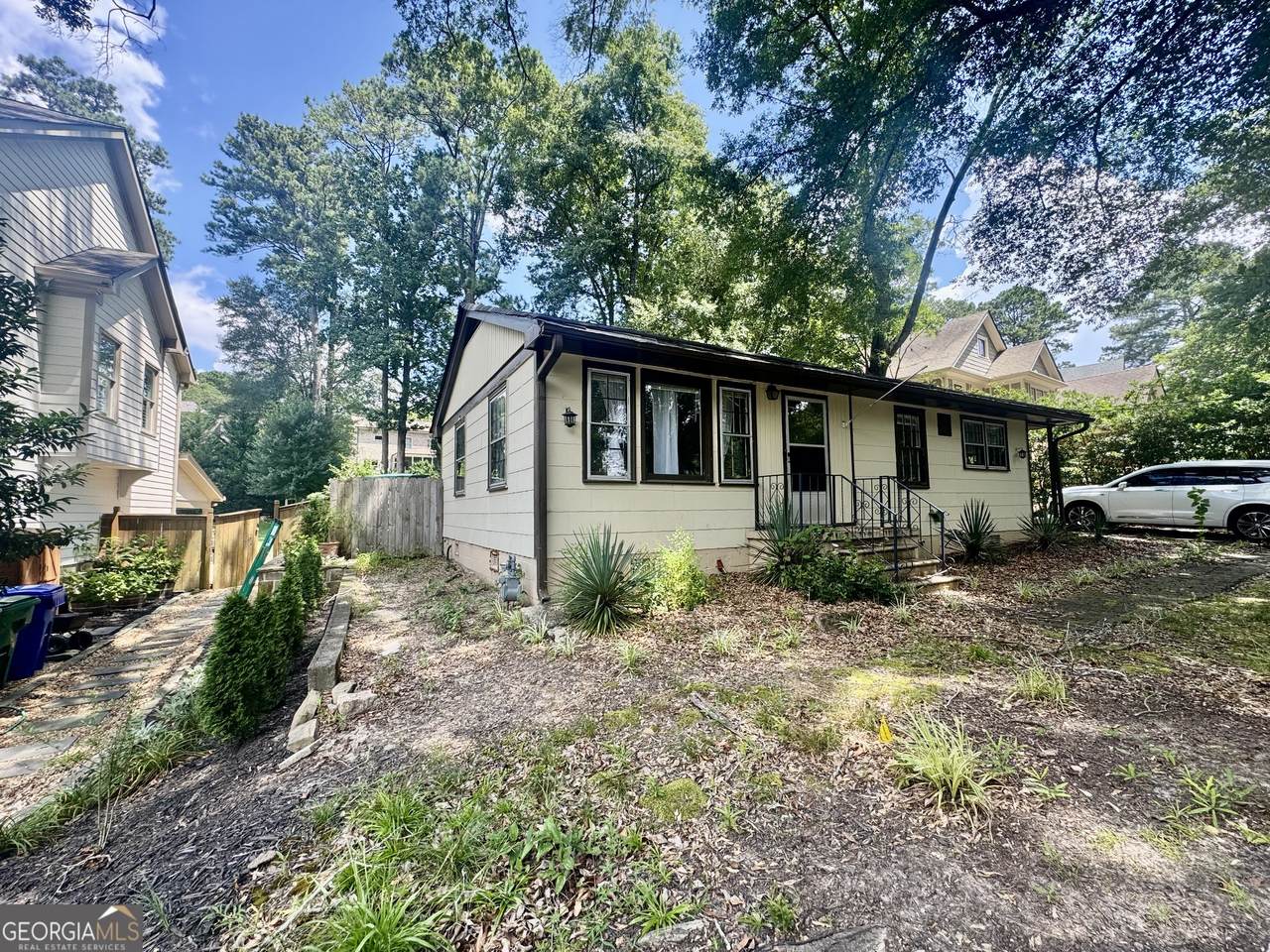 1602 Dresden Drive - Photo 1