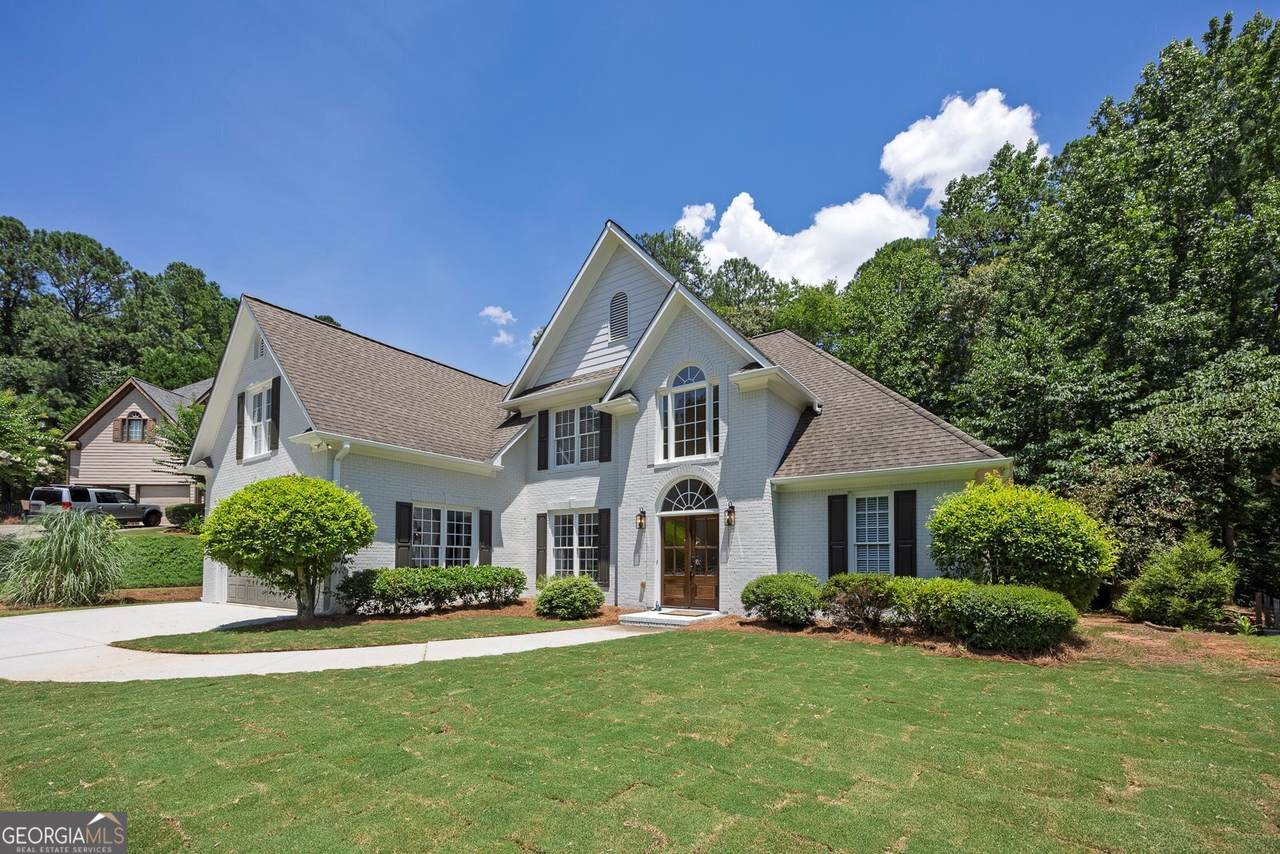 409 Redfield Drive - Photo 1