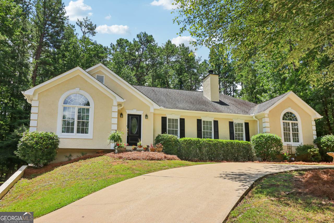 145 Butterfield Lane - Photo 1