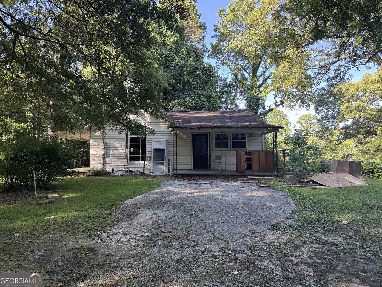 145 Alban Court - Photo 1