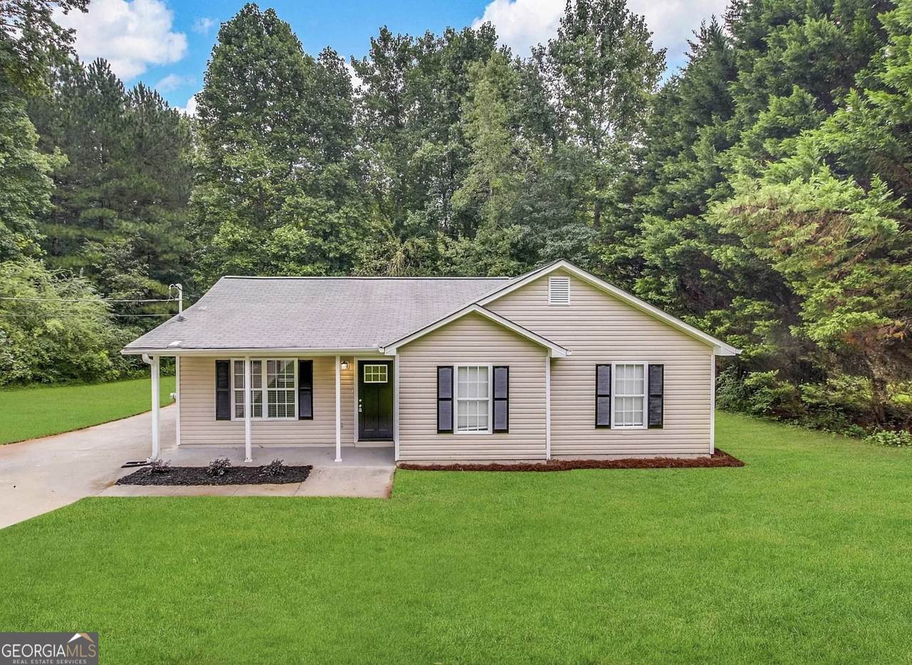 572 Southern Trace Drive - Photo 1