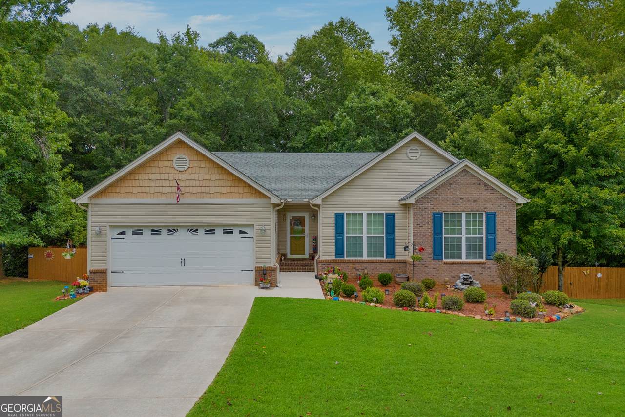236 Lucas Way - Photo 1