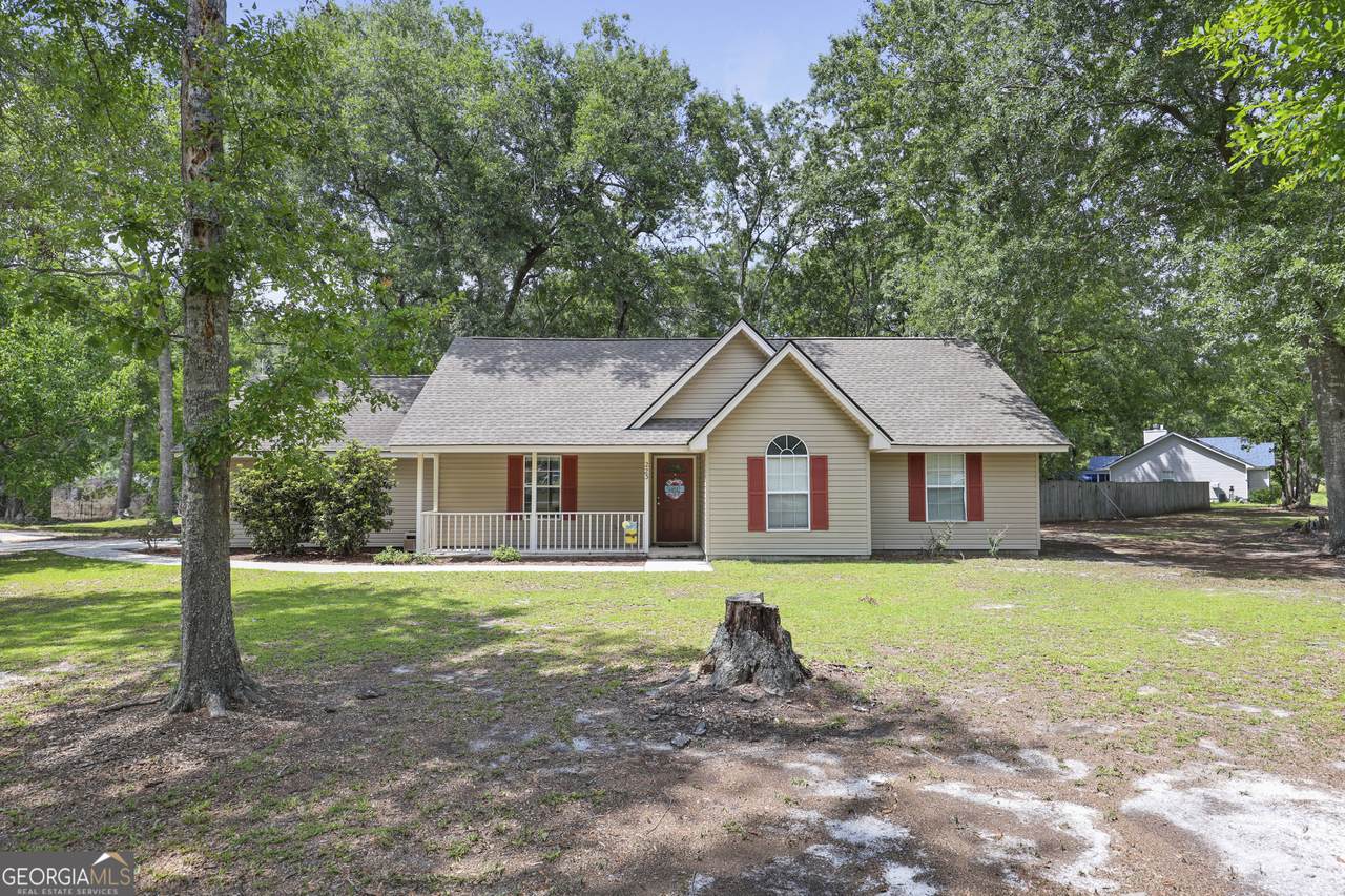 223 Victoria Circle - Photo 1