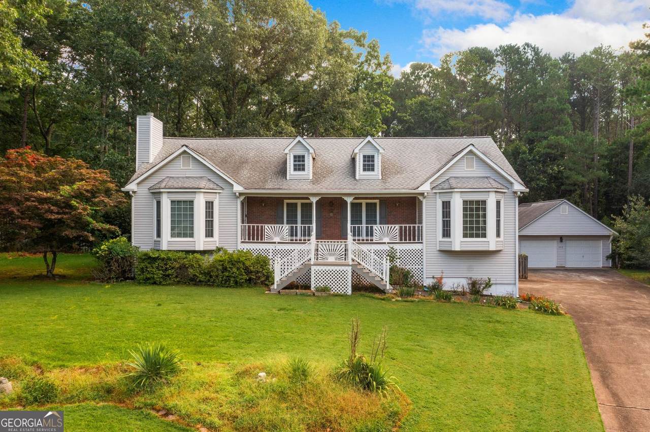 649 Driftwood Drive - Photo 1