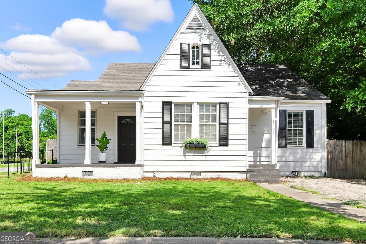 2901 Peabody Avenue - Photo 1