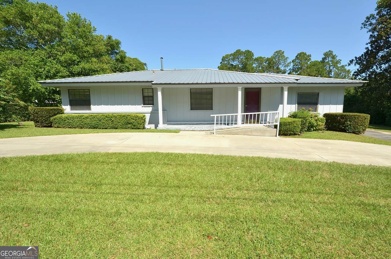 918 7th Avenue - Photo 1