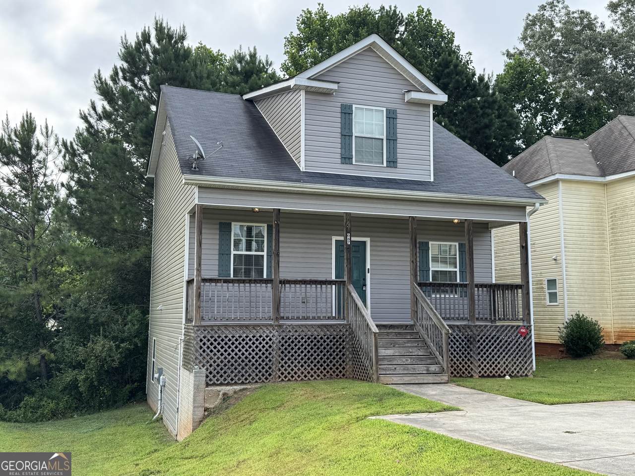 667 Carlton Pointe Drive - Photo 1