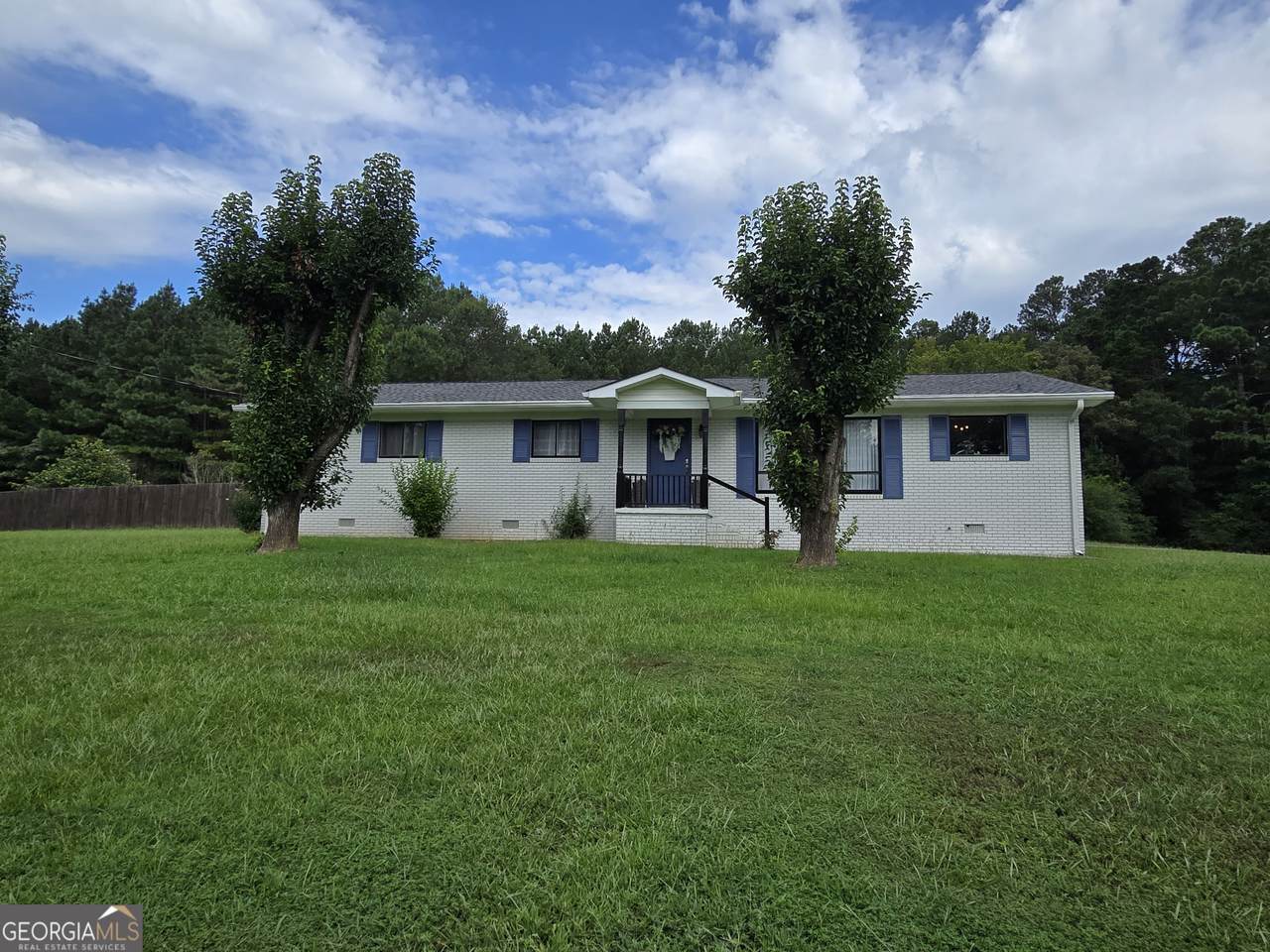 90 Azalea Drive - Photo 1