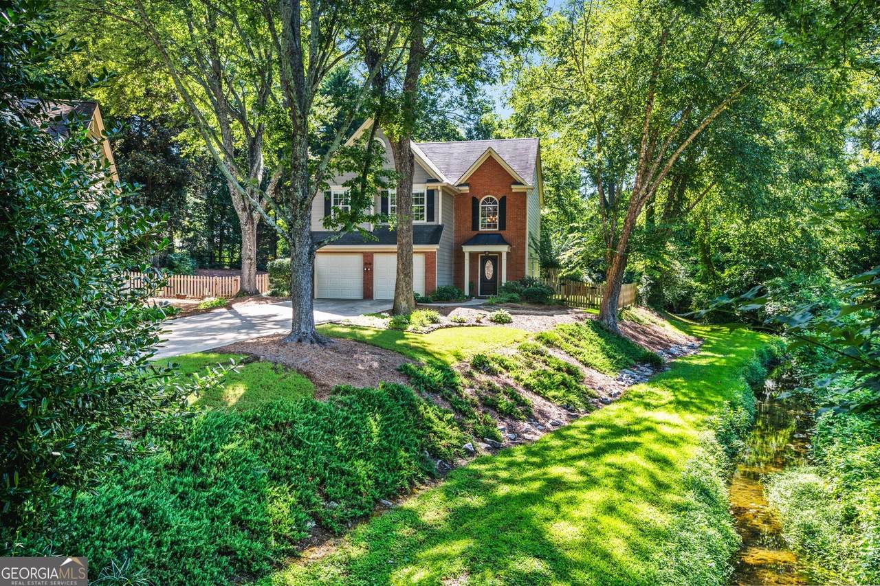 25 Whitlock Square - Photo 1