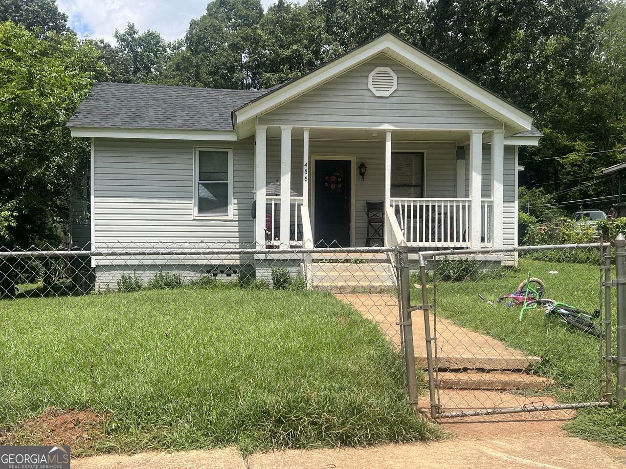 458 E Street - Photo 1