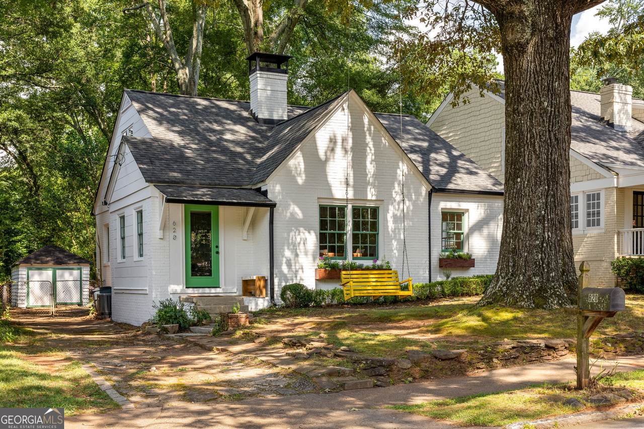 620 Avery Street - Photo 1