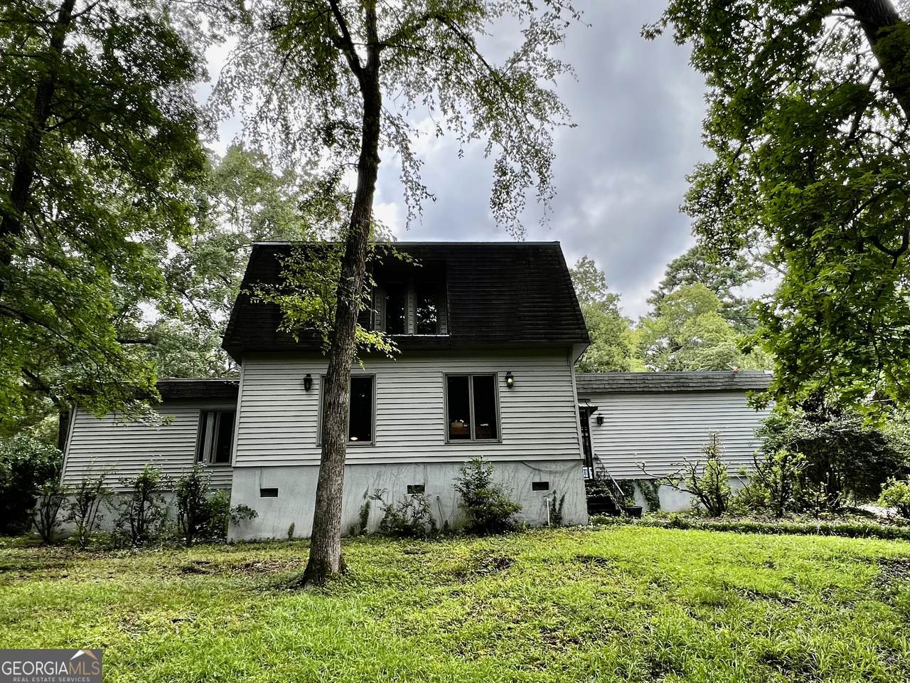 946 Fair Oaks Drive - Photo 1