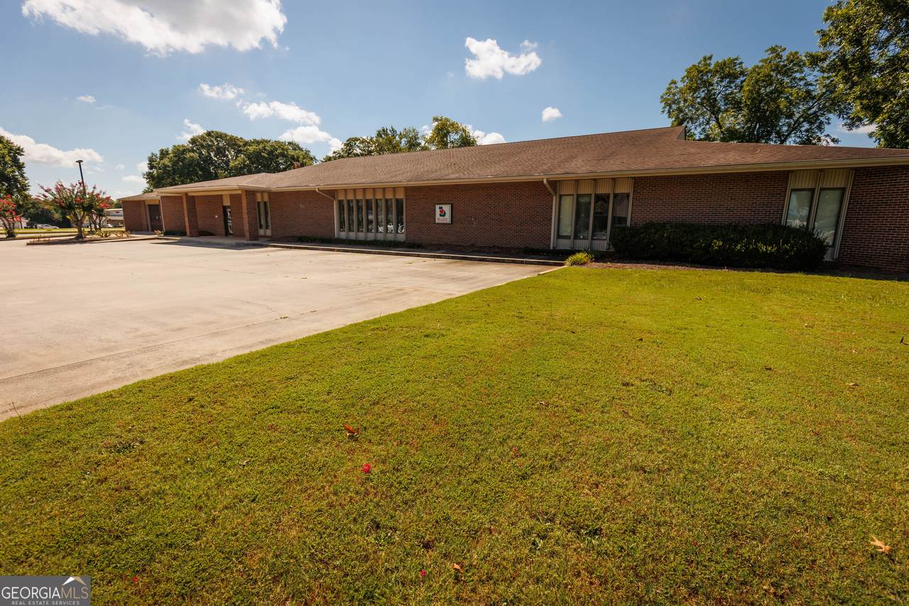 103 Westridge Drive - Photo 1