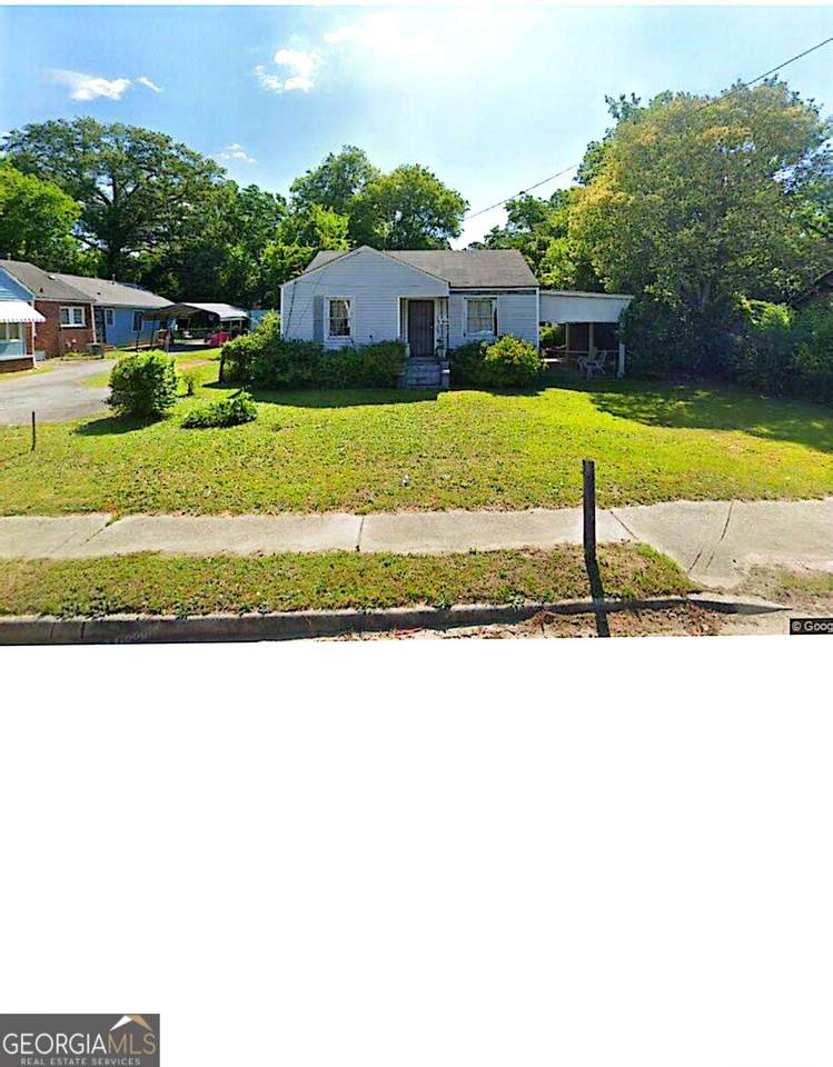 1614 Burton Avenue - Photo 1