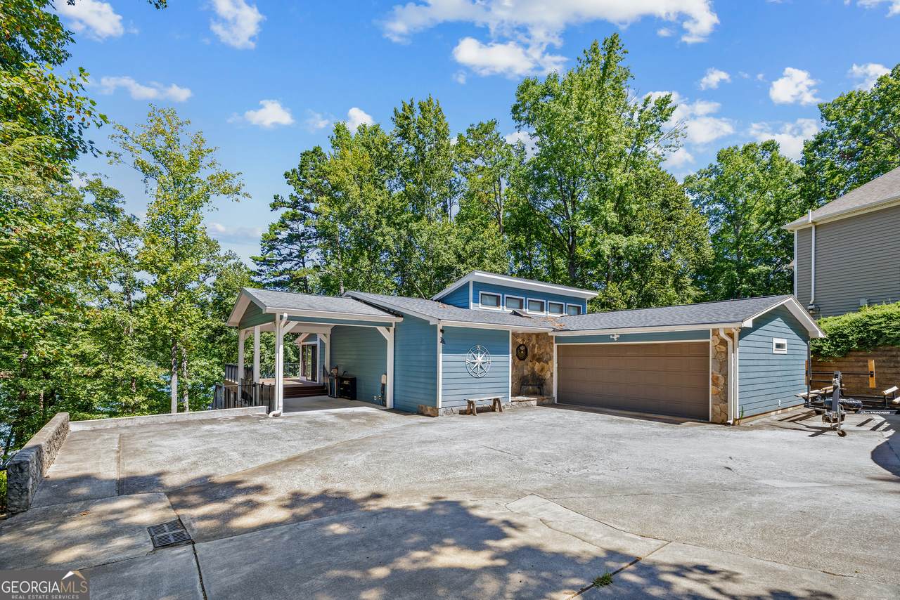 108 Tulip Lane - Photo 1