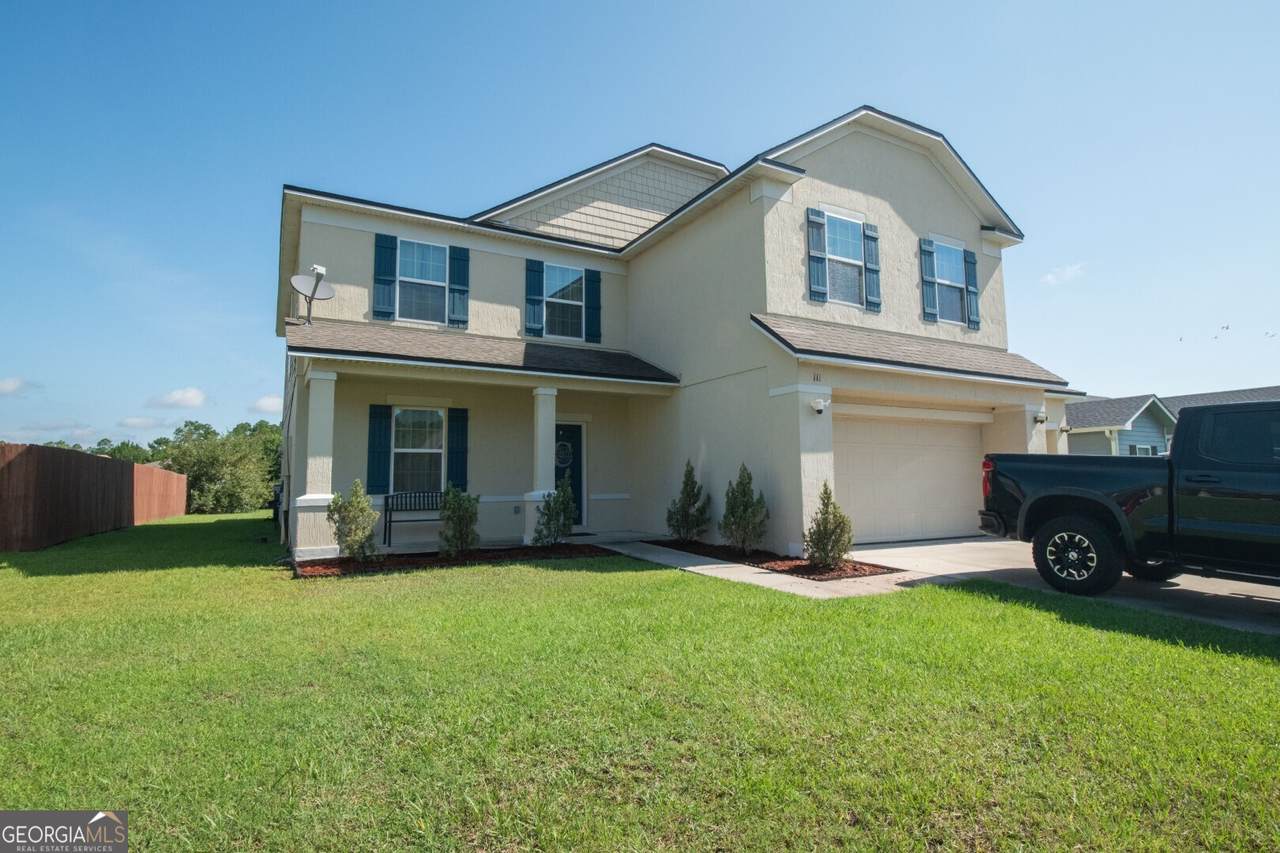 111 Walnut Way - Photo 1