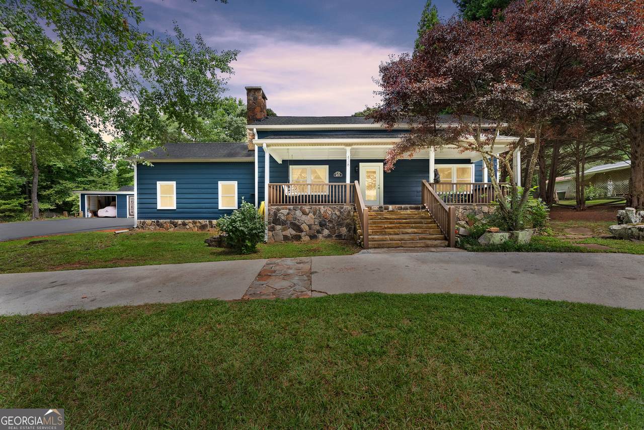 438 Dixon Drive - Photo 1