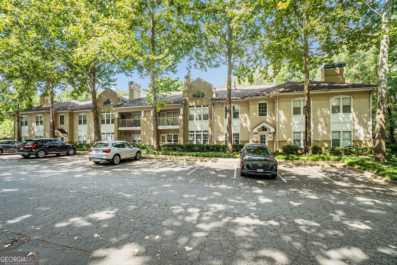 240 Renaissance Parkway - Photo 1