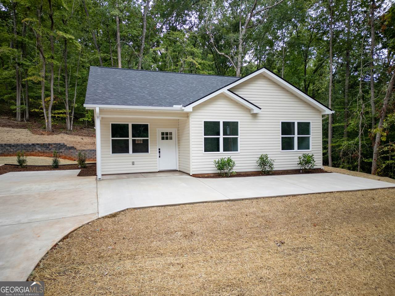 306 Hickory Trail - Photo 1