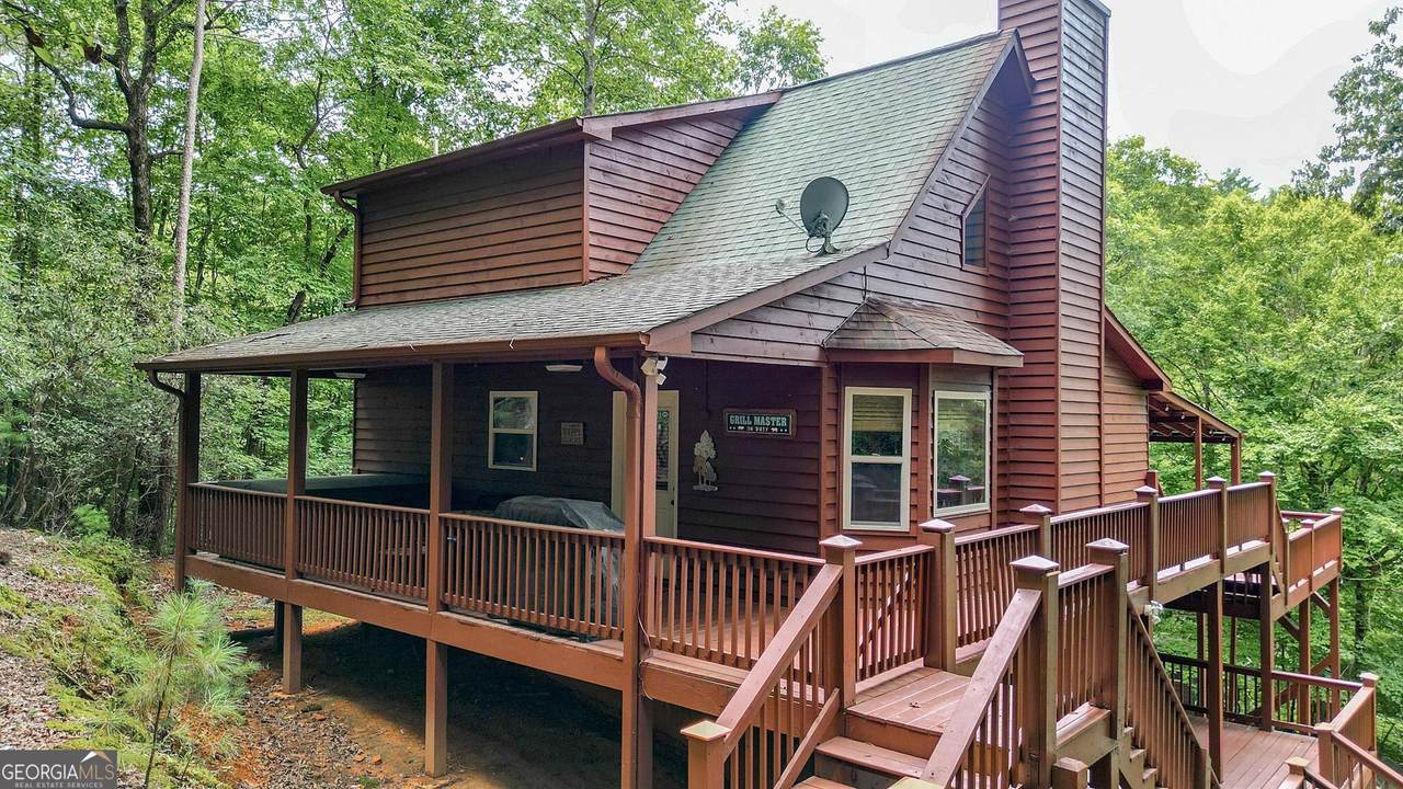 1122 Beaver Lake Drive - Photo 1