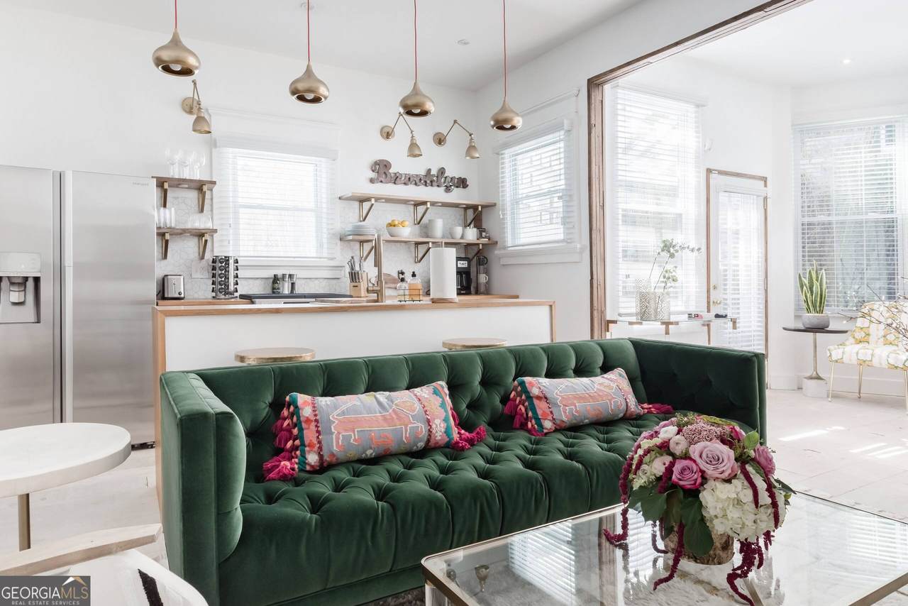 449 Greenwood Avenue - Photo 1