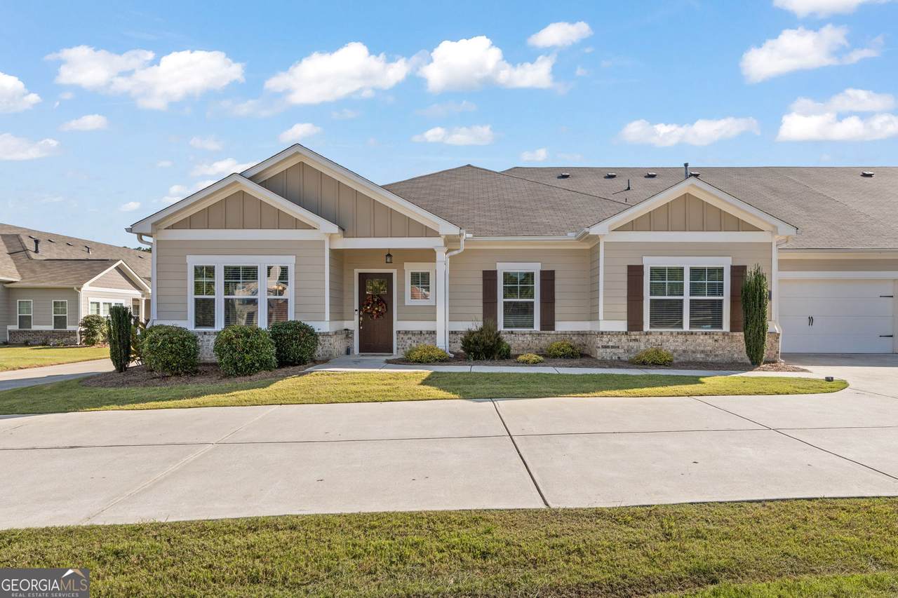 2487 Rathburn Circle - Photo 1