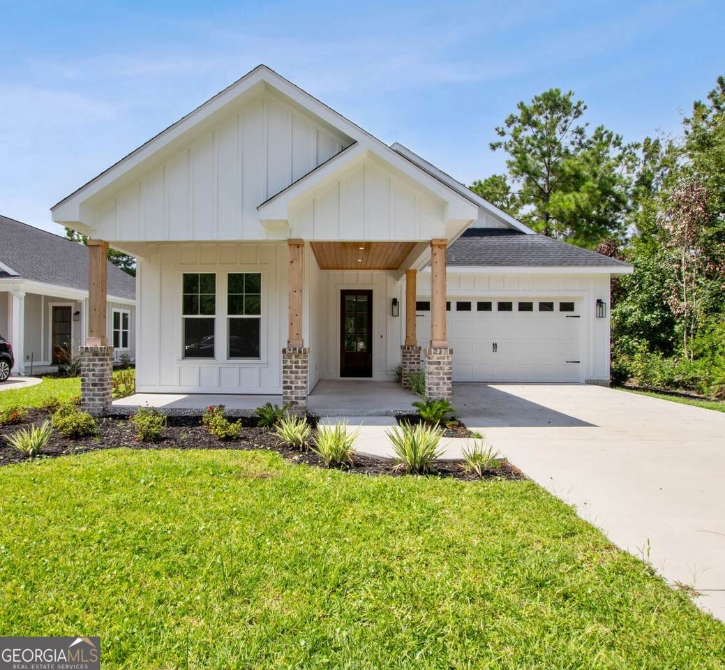 206 Holm Place - Photo 1