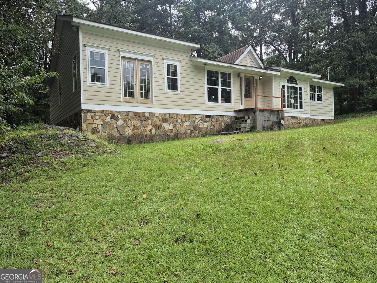 4122 Sunset Drive - Photo 1