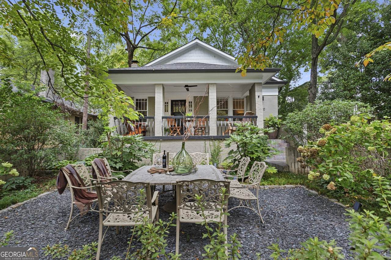 420 7th Street - Photo 1