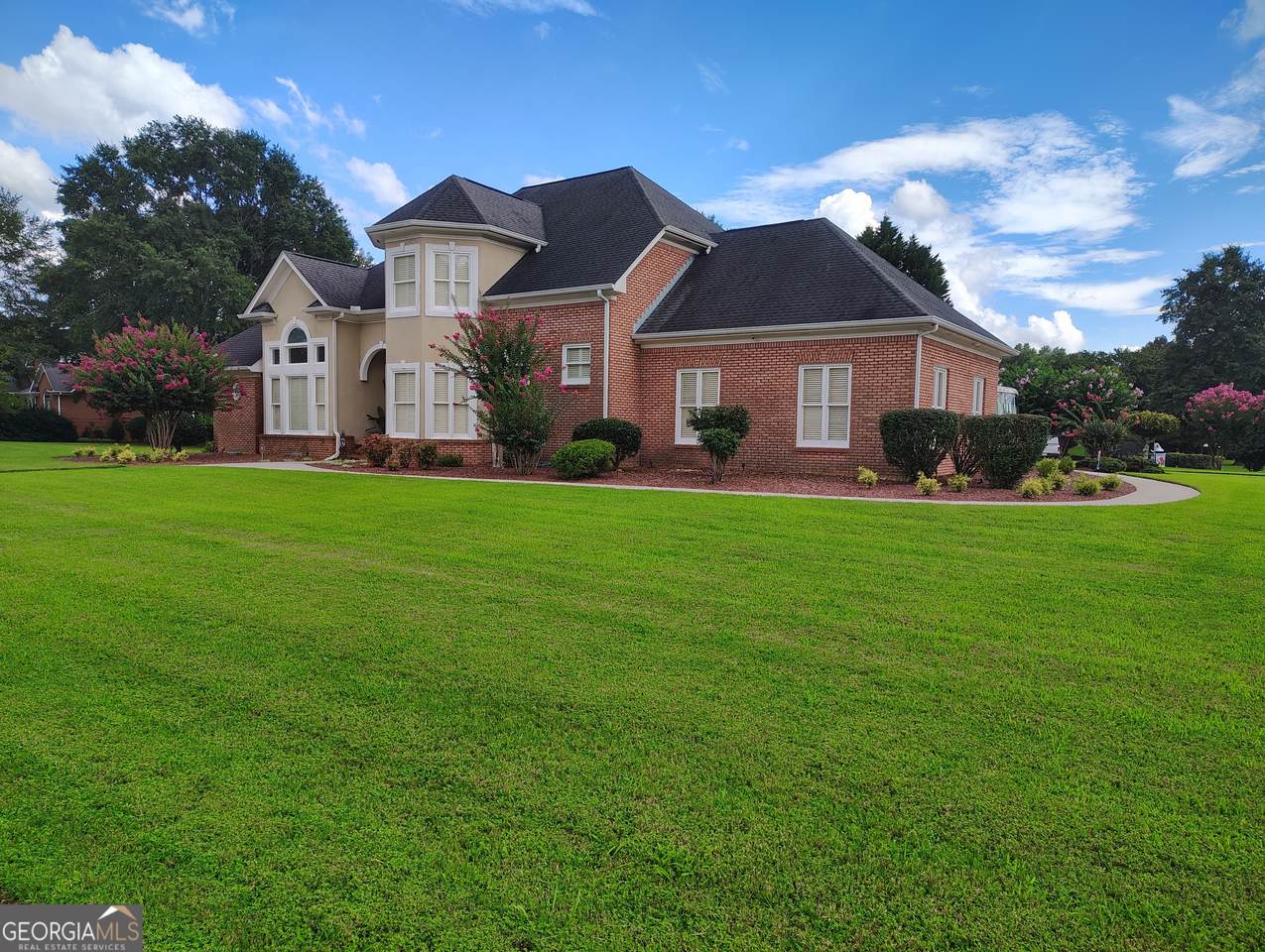 20 Mockingbird Lane - Photo 1