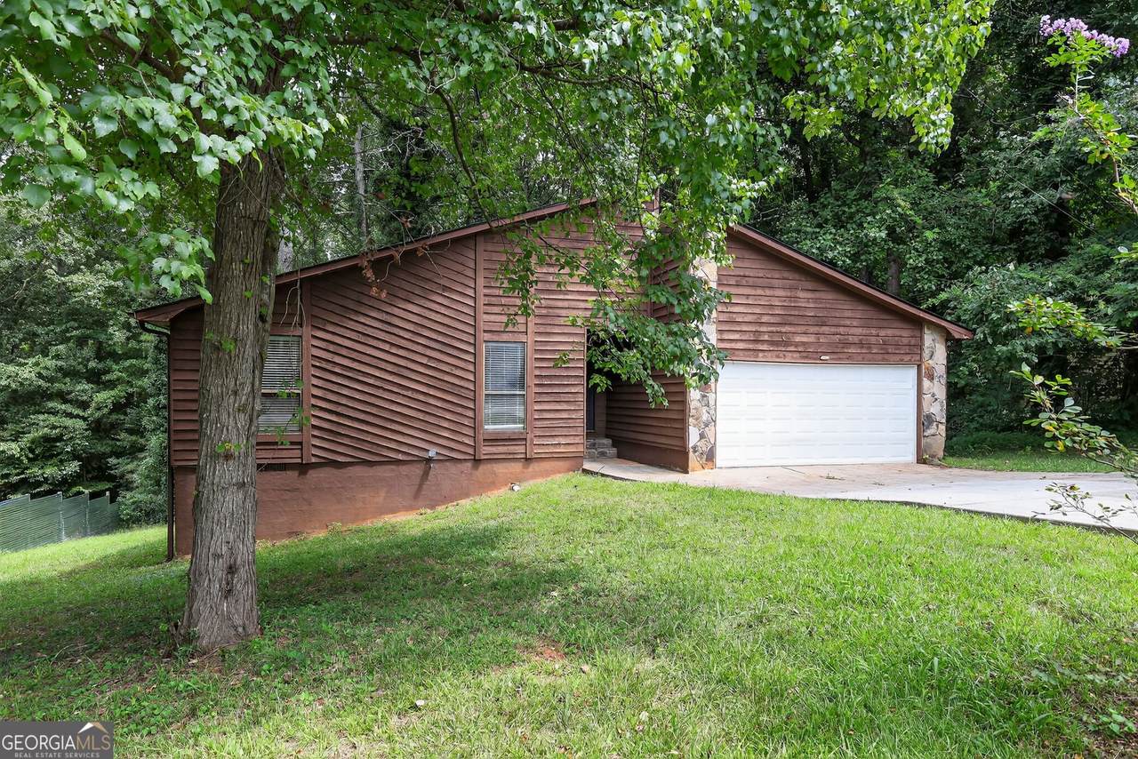 3216 Deshong Drive - Photo 1