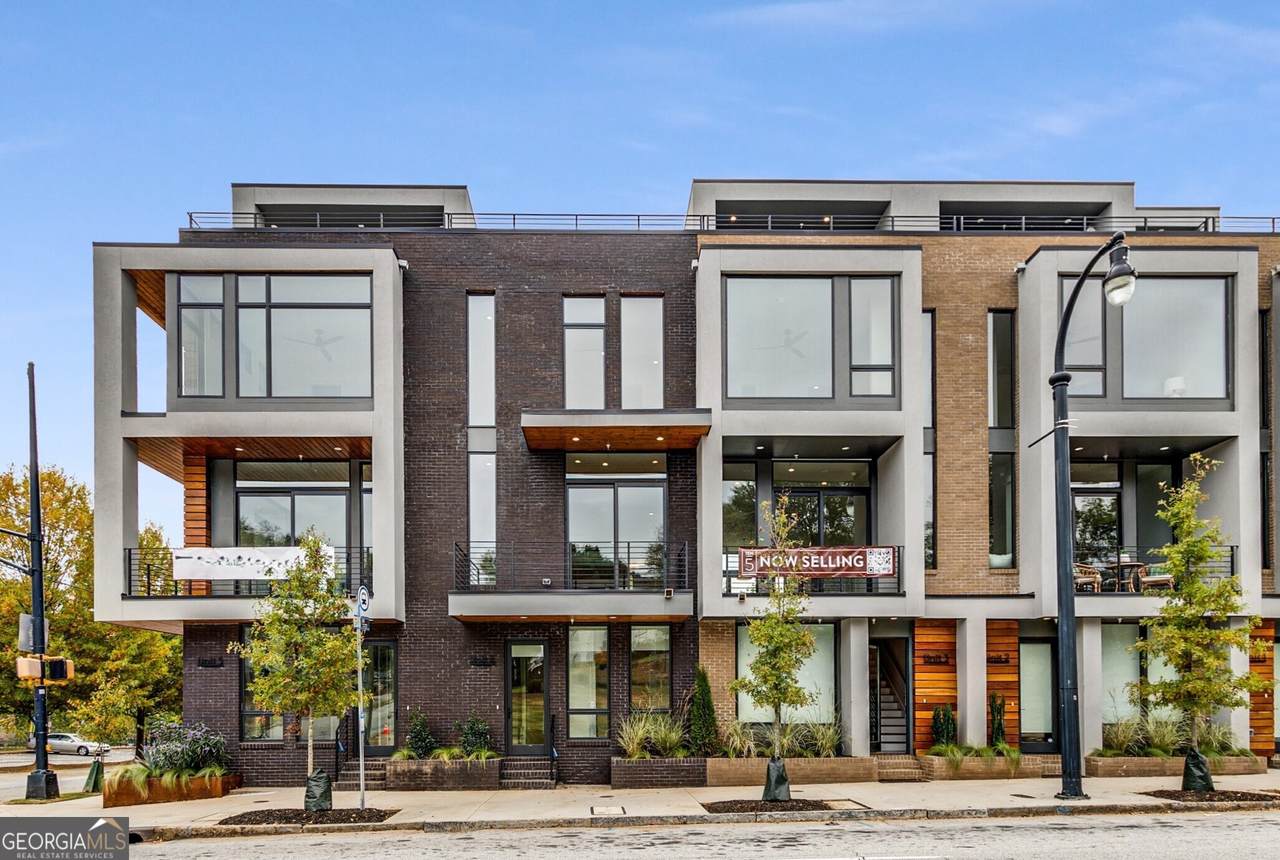 105 Georgia Avenue - Photo 1