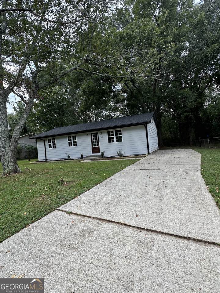 1729 Austin Road - Photo 1