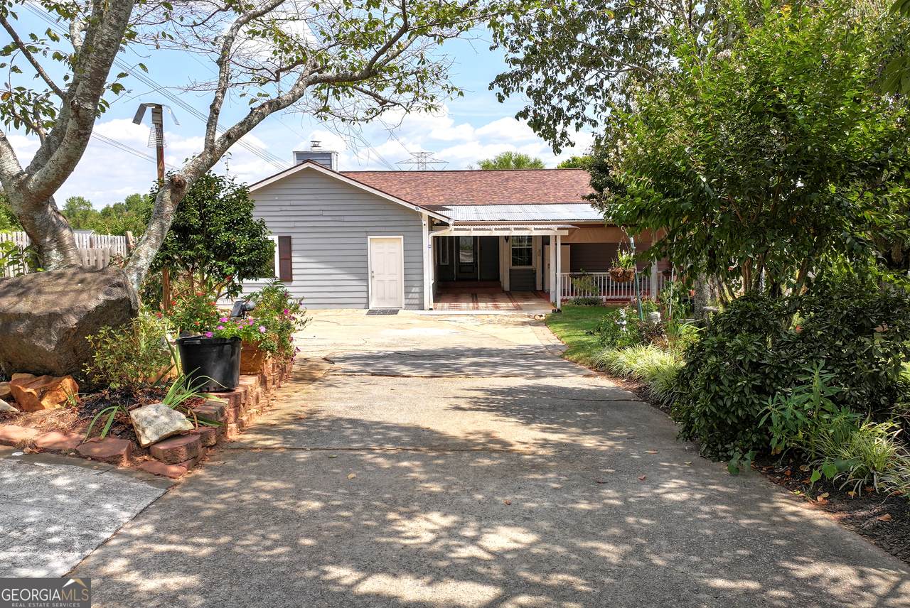 1702 Johnston Trail - Photo 1