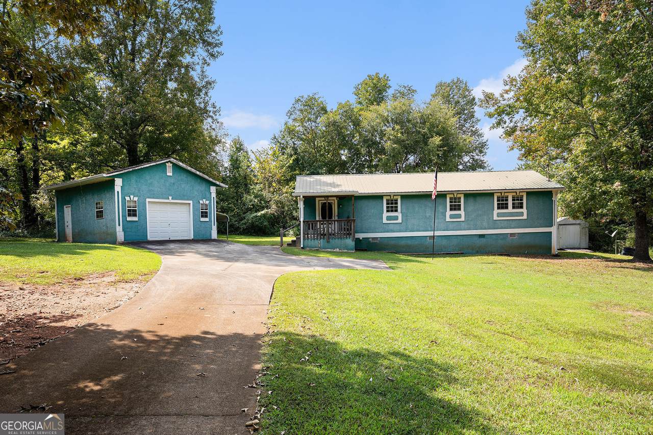 80 Taunton Road - Photo 1