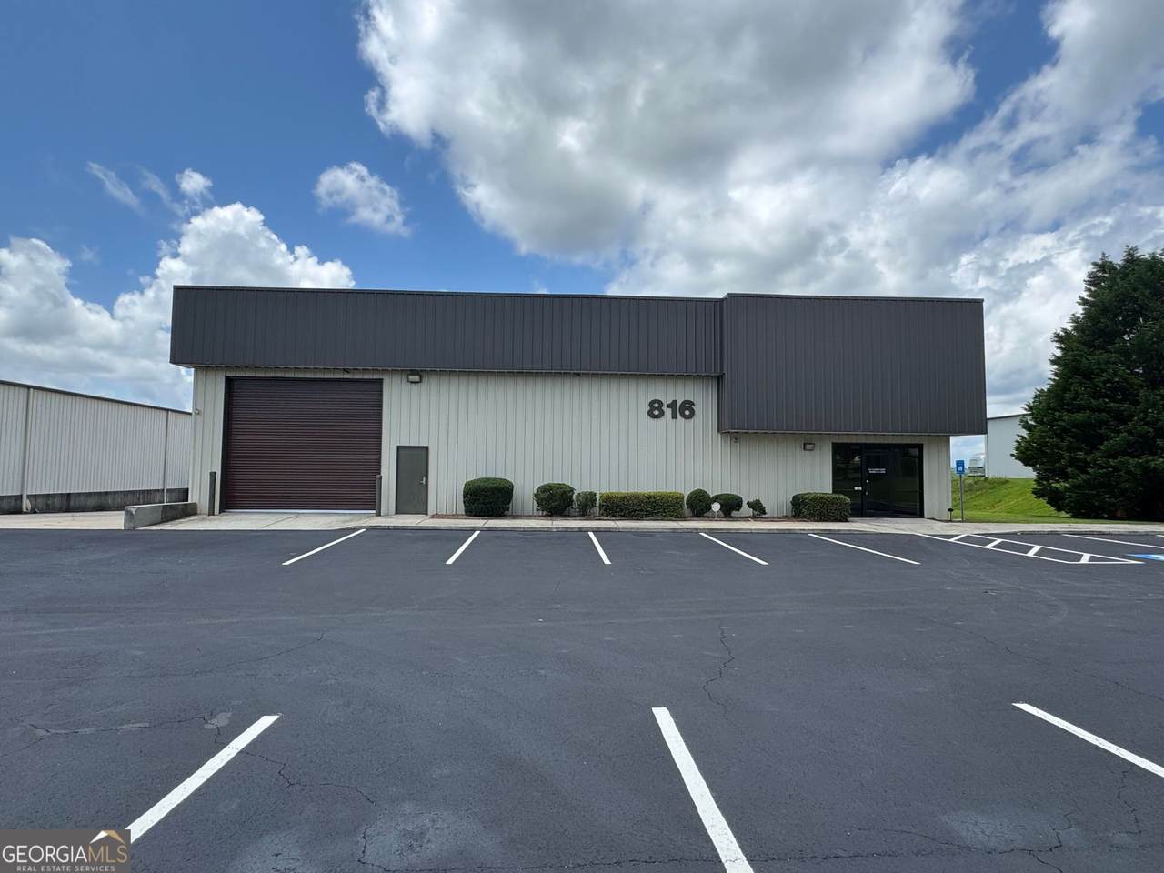 816 Tucker Court - Photo 1