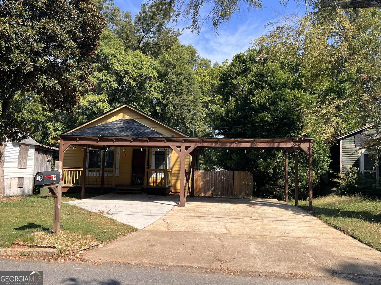 19 Moury Avenue - Photo 1