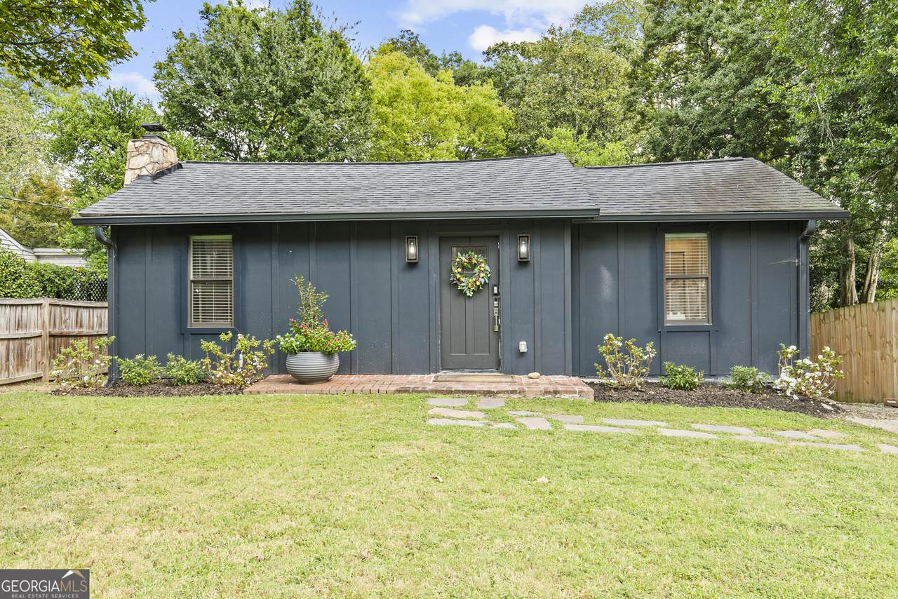 1905 Windemere Drive - Photo 1