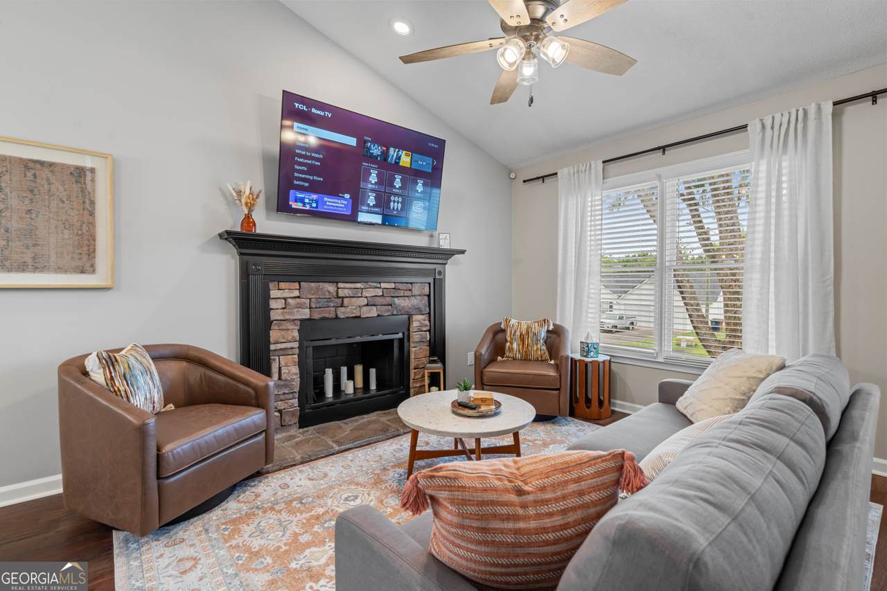 13 Huntcliff Drive - Photo 1