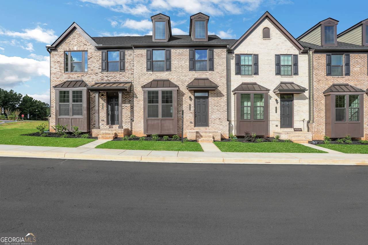 2050 Fortuna Street - Photo 1