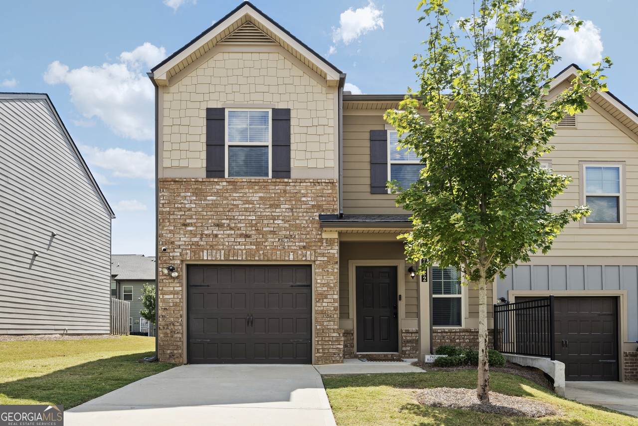 7122 Chara Lane - Photo 1