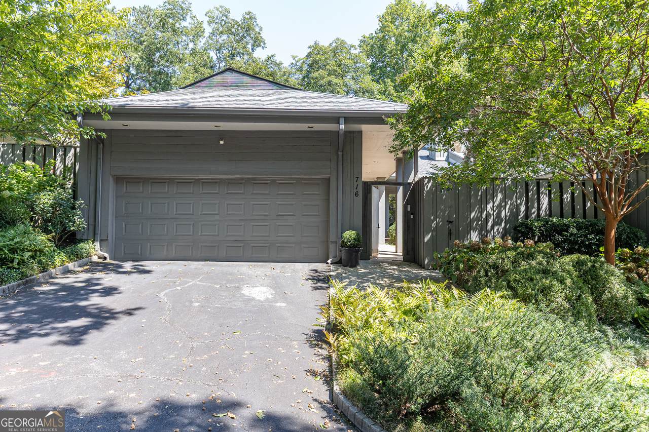 716 Mill Walk - Photo 1