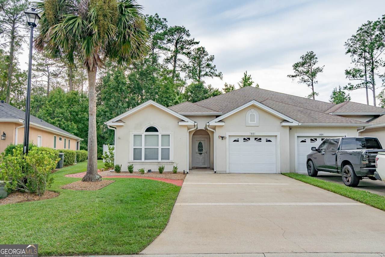 593 Eagle Boulevard - Photo 1