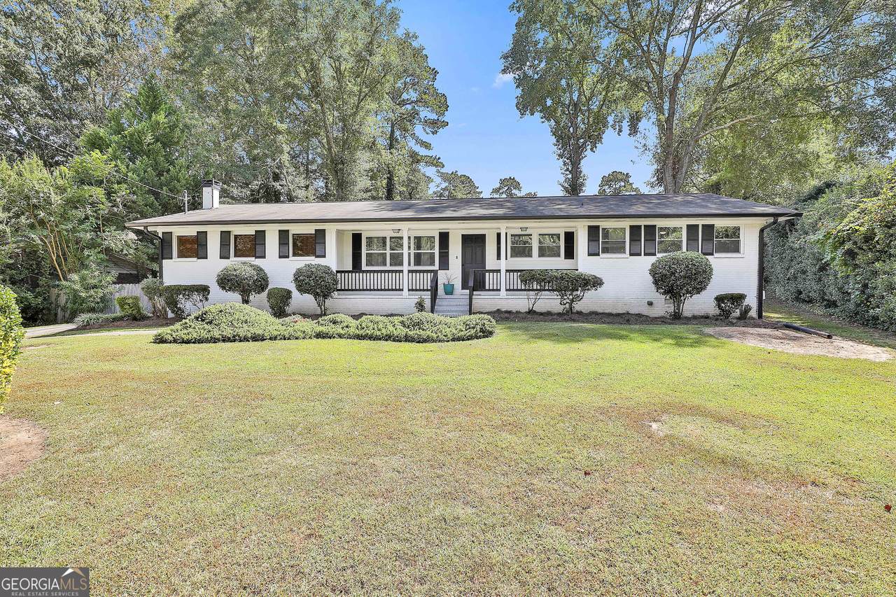 160 Winona Drive - Photo 1