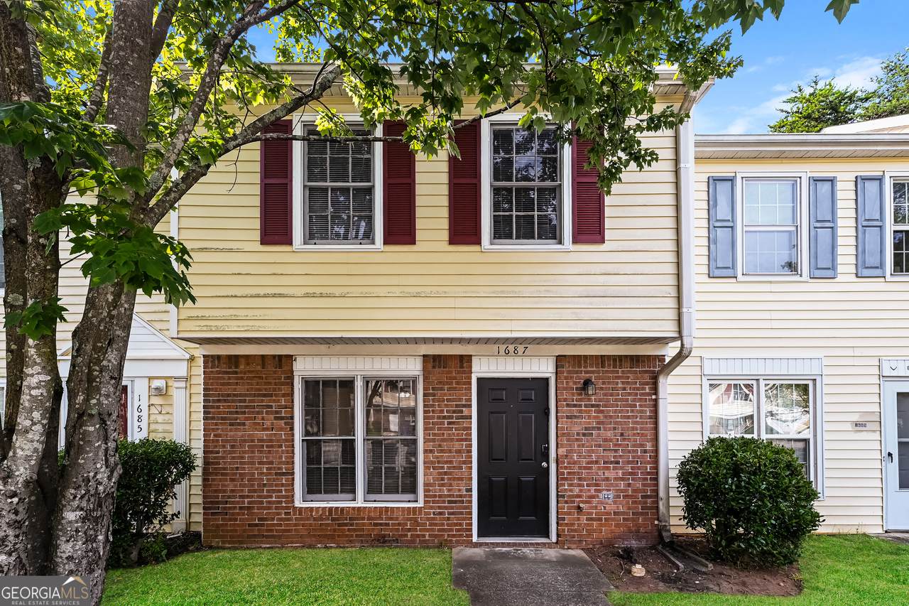 1687 Hunting Creek Drive - Photo 1