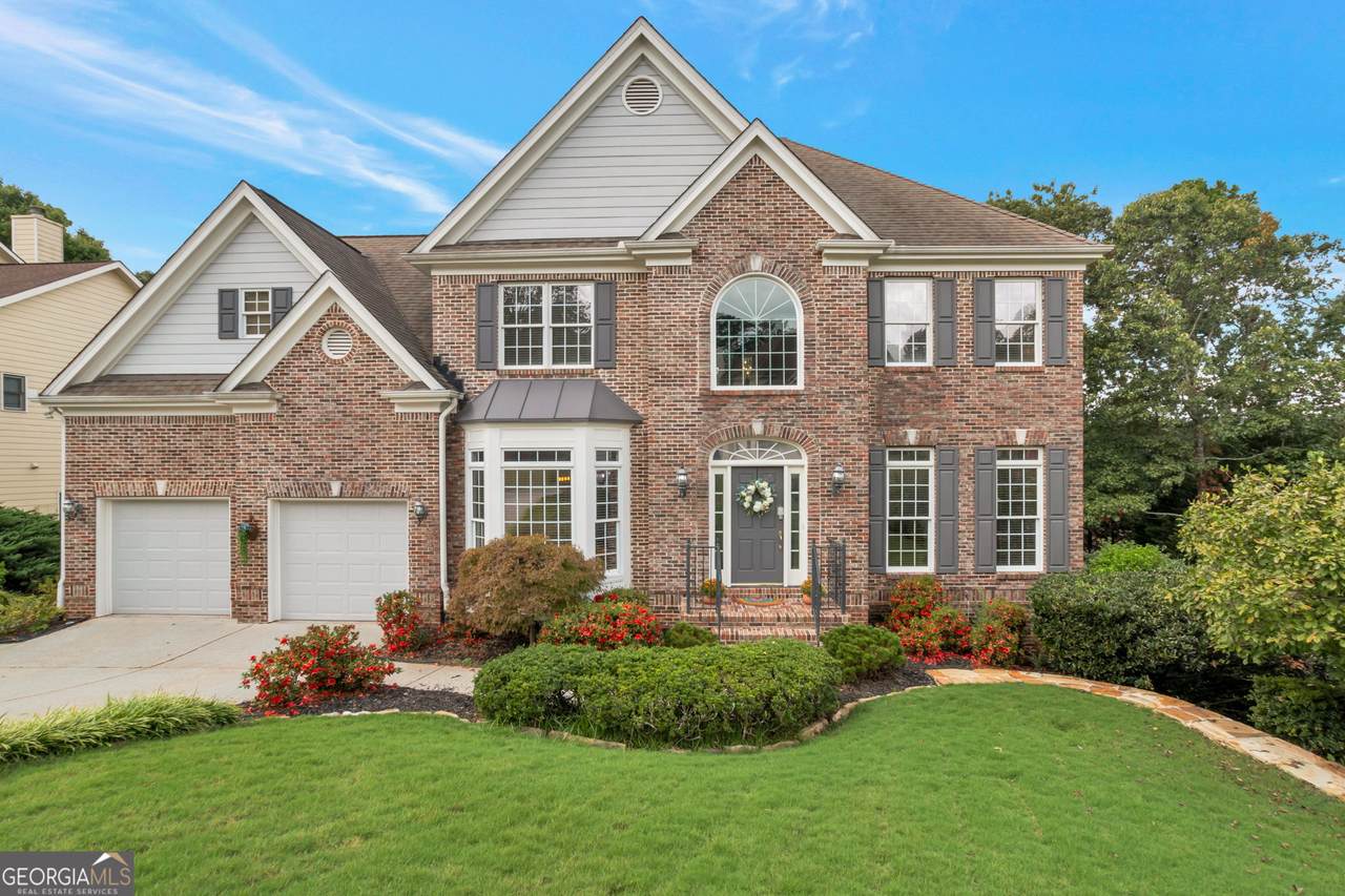 407 Vista Lake Drive - Photo 1