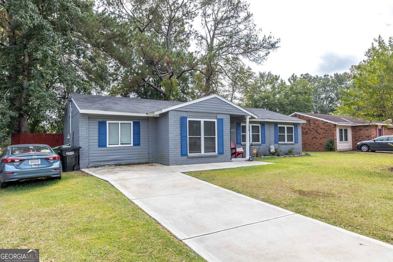 3570 Stratford Avenue - Photo 1