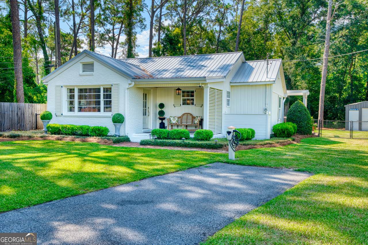 210 13TH Avenue - Photo 1